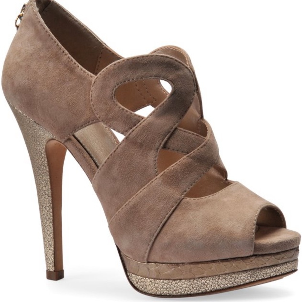 Isola Dallan Suede Platform. Size 9. Gorgeous and Sexy 4” heel.